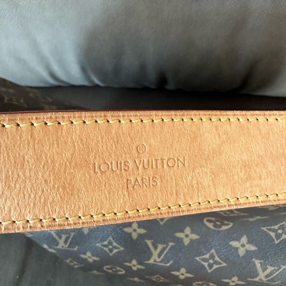 Louis Vuitton Graceful PM Monogram Shoulder Bag with Pink Interior - Picture 4 of 14